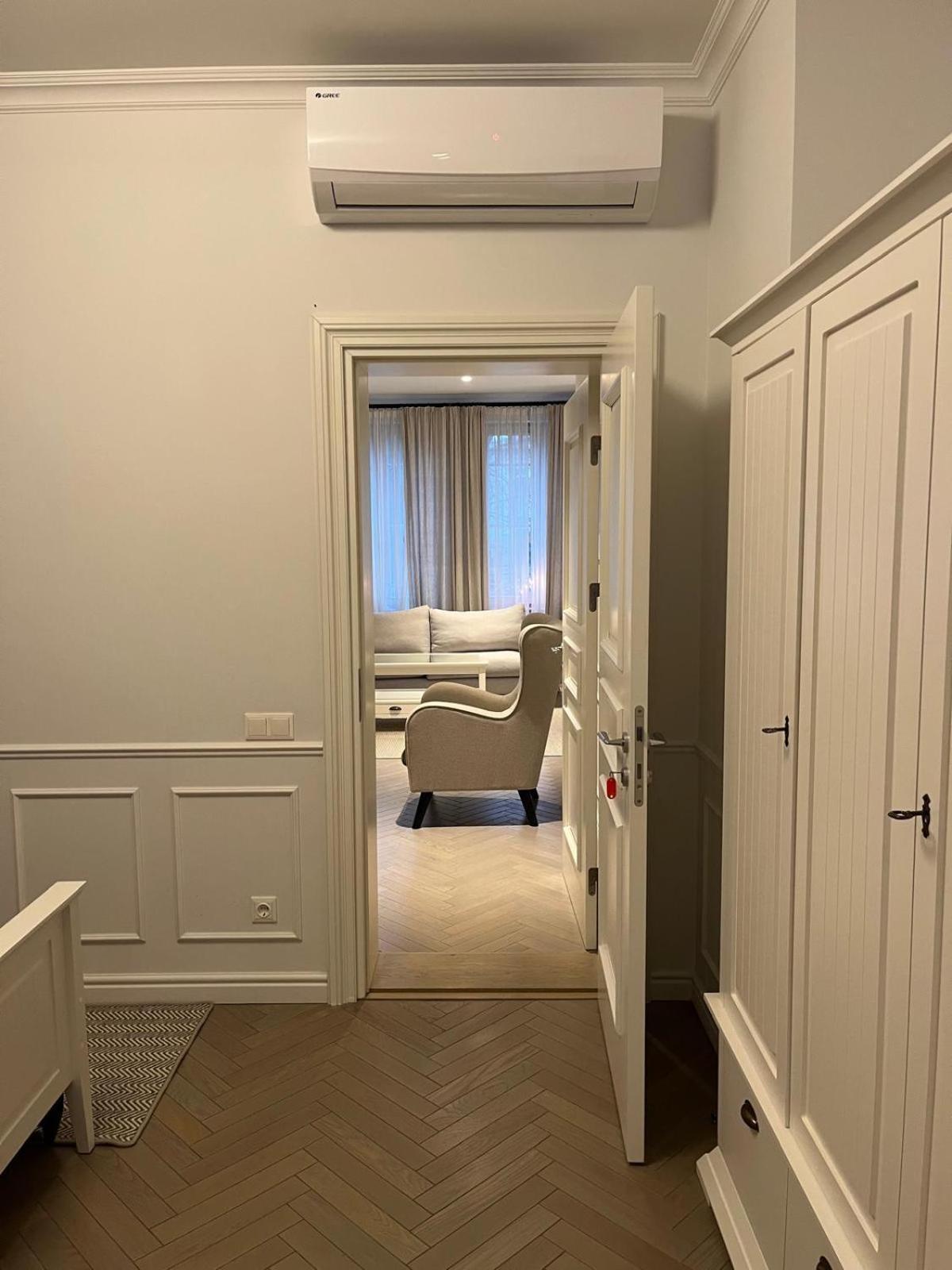Aparthotel Osobnyak Jūrkalne Exterior foto